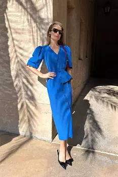 Платье-миди на пуговицах с кружевной отделкой и ремнем