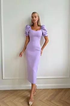 Платье-миди с фигурным вырезом и разрезом на юбке