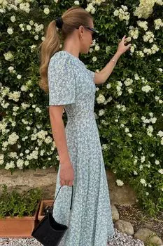 Платье-миди с юбкой-солнце и коротким рукавом