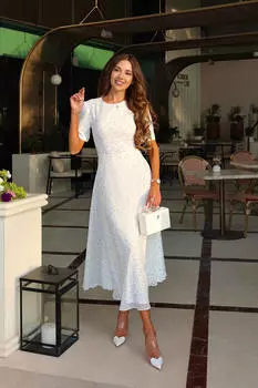 Платье-миди с юбкой-солнце и коротким рукавом