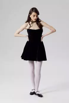 Платье-мини из бархата на рельефном корсете