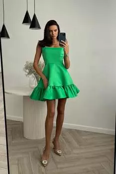 Платье мини на бретелях с воланом по низу