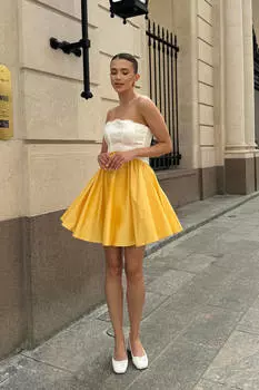 Платье-мини отрезное по линии талии и юбка со сборкой