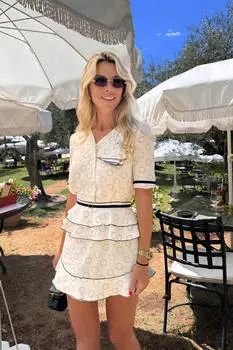 Платье- мини с баской и контрастными кантами