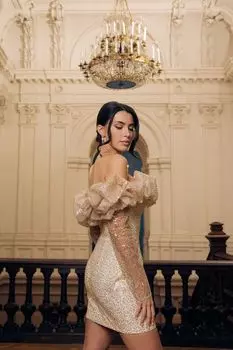 Платье-мини с длинным рукавом и сборкой "безе"