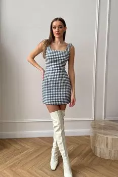 Платье-сарафан из твидовой ткани