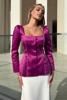 Топ из атласа с декором на рельефах