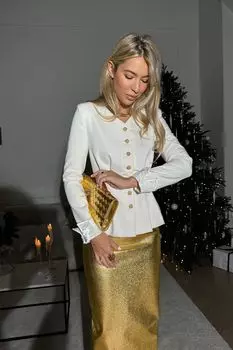 Топ на пуговицах с длинным рукавом