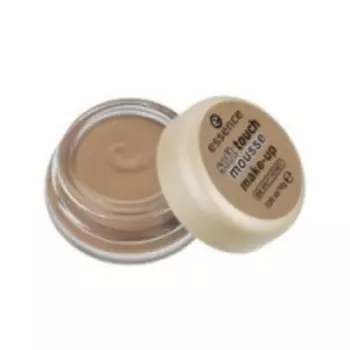 essence Soft Touch Matt Mousse - Мусс тонирующий, тон 03