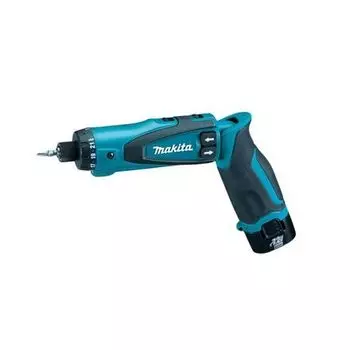 Аккумуляторная отвертка Makita
