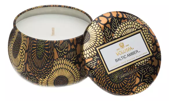 Ароматическая свеча Baltic Amber (балтийский янтарь): свеча в декоративном подсвечнике 113г