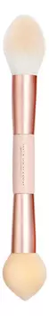 Косметическая кисть-спонж для макияжа лица 2 в 1 Bake &amp; Finish Brush
