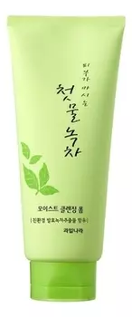 Пенка для умывания с экстрактом зеленого чая Green Tea Moist Cleansing Foam 180г