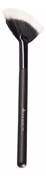 Веерная кисть для макияжа BR-520 17см