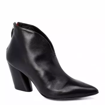 Одежда, обувь и аксессуары Halmanera