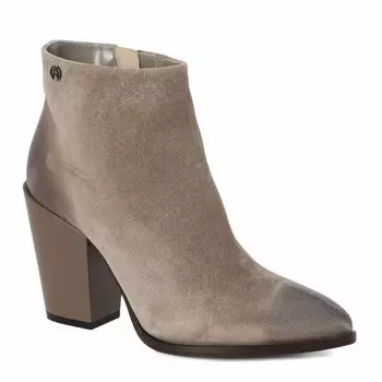 Одежда, обувь и аксессуары Nando Muzi