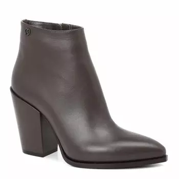 Одежда, обувь и аксессуары Nando Muzi