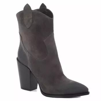 Одежда, обувь и аксессуары Nando Muzi