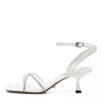Белые босоножки из гладкой кожи
