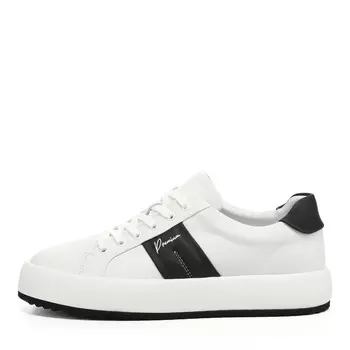 Белые кеды из гладкой кожи