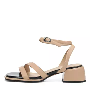 Бежевые босоножки из экокожи