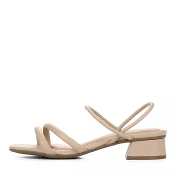 Бежевые босоножки из экокожи