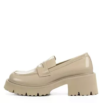 Бежевые лоферы из кожи
