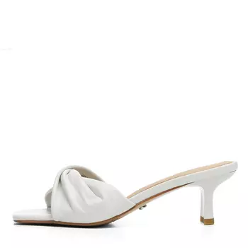 Бежевые мюли из гладкой кожи