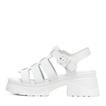 Босоножки из кожи молочного цвета