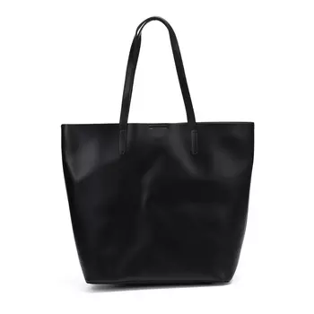 Черная сумка тоут из экокожи