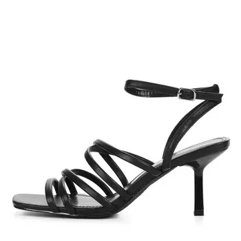 Черные босоножки из экокожи