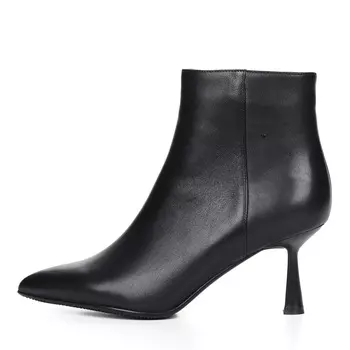 Черные ботильоны из гладкой кожи
