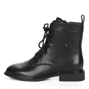 Черные ботинки из гладкой кожи