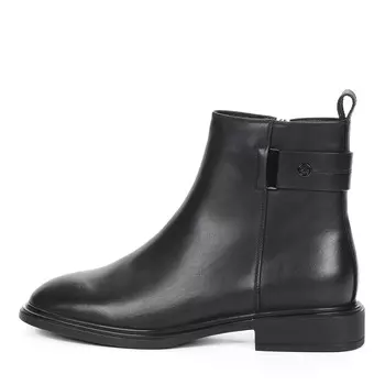 Черные ботинки из гладкой кожи