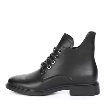 Черные ботинки из кожи