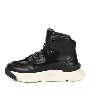 Черные кроссовки из кожи