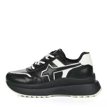 Черные кроссовки из кожи