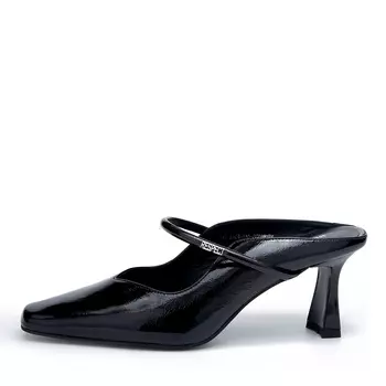 Черные мюли из лаковой кожи