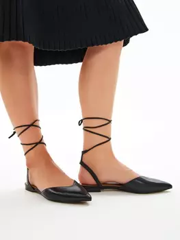 Черные открытые туфли из гладкой кожи