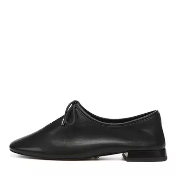 Черные туфли из гладкой кожи