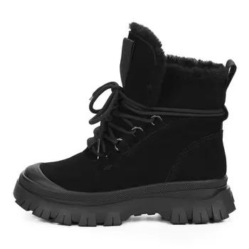 Черные утепленные ботинки из гидрофобного велюра