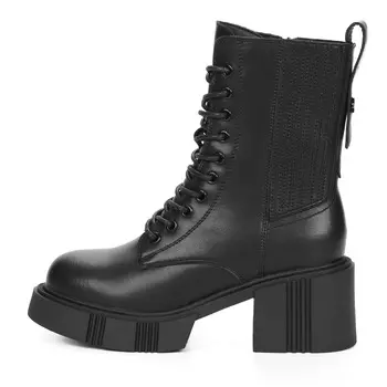 Черные утепленные ботинки из кожи