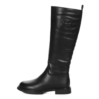 Черные утепленные сапоги из гладкой кожи