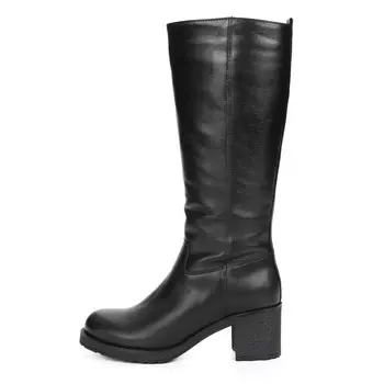 Черные утепленные сапоги из кожи