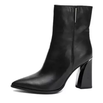 Черные зимние ботильоны из гладкой кожи