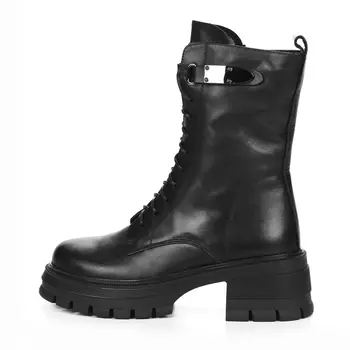 Черные зимние ботинки из гладкой кожи
