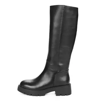 Черные зимние сапоги из гладкой кожи