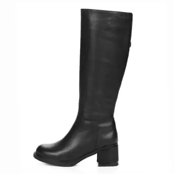 Черные зимние сапоги из гладкой кожи