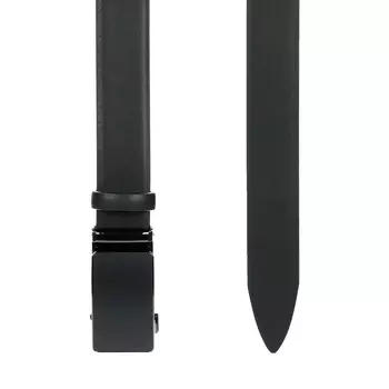 Черный кожаный ремень