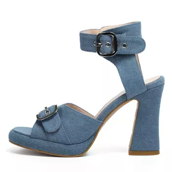 Голубые босоножки из текстиля